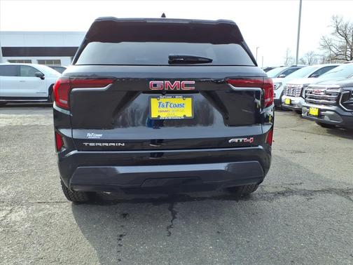 2026 GMC Terrain AWD AT4