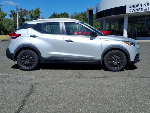 2018 Nissan Kicks S