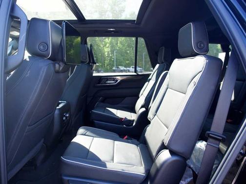 Onyx Black 2026 GMC Yukon 4WD Elevation