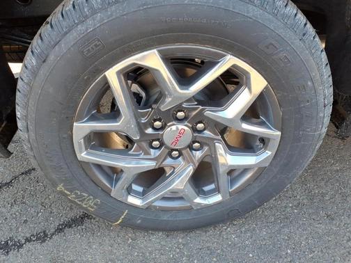 Summit White 2026 GMC Sierra 1500 SLE