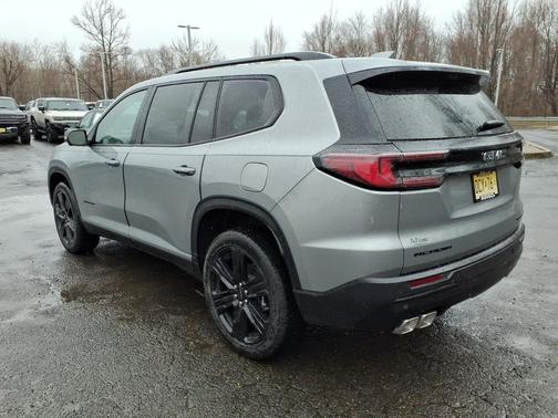 2026 GMC Acadia Elevation FWD