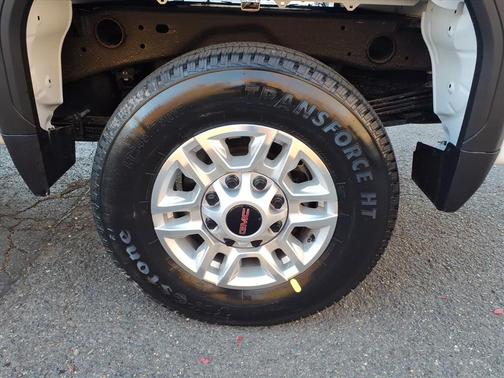 2026 GMC Sierra 2500 SLE