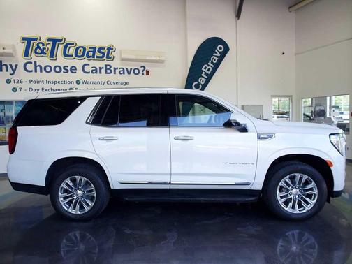 White Frost Tricoat 2021 GMC Yukon SLT