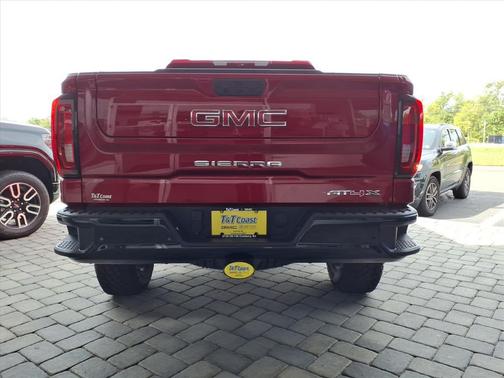 2025 GMC Sierra 1500 AT4X