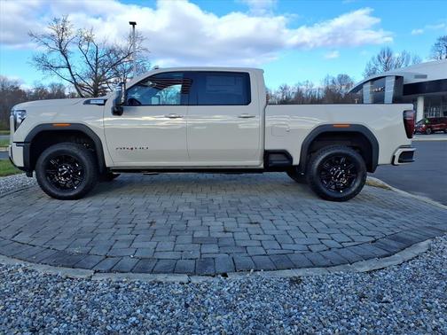 2026 GMC Sierra 2500 AT4