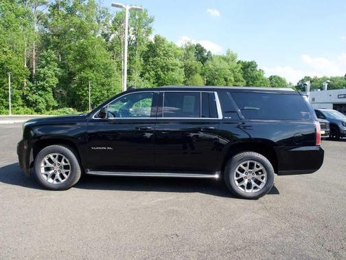 Onyx Black 2020 GMC Yukon XL SLE