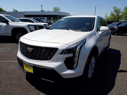 Crystal White Tricoat 2022 Cadillac XT4 Luxury