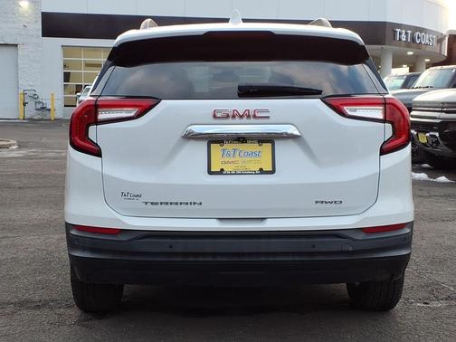 2022 GMC Terrain SLE