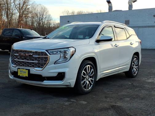 White Frost Tricoat 2022 GMC Terrain Denali