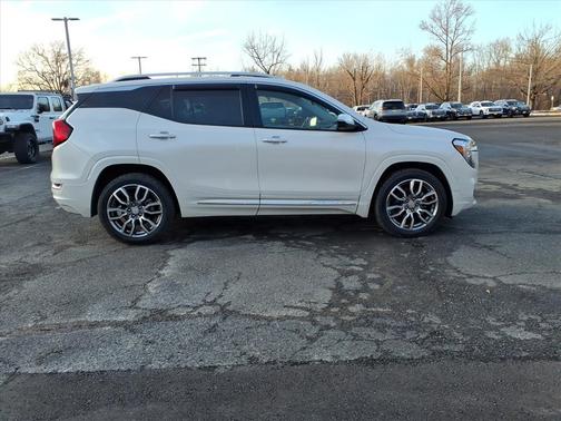 2022 GMC Terrain Denali