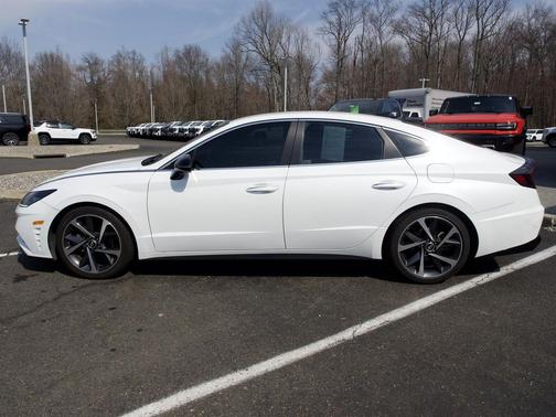 Quartz White 2021 Hyundai SONATA SEL Plus