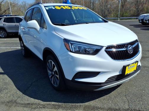 Summit White 2022 Buick Encore Preferred