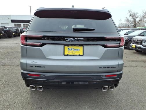 2026 GMC Acadia Elevation FWD