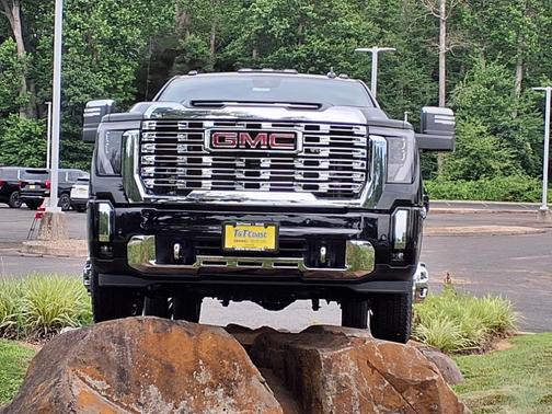 2025 GMC Sierra 3500 Denali