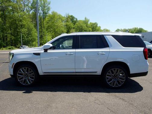 Glacier White Tricoat 2026 GMC Yukon Denali Ultimate