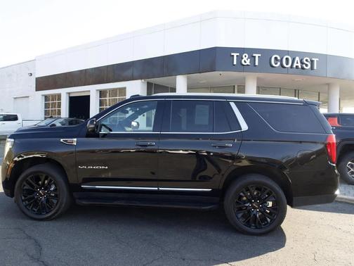 Onyx Black 2025 GMC Yukon 4WD Elevation