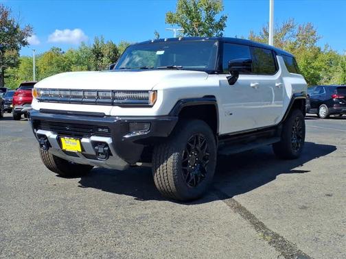 Interstellar White 2026 GMC HUMMER EV SUV 2X