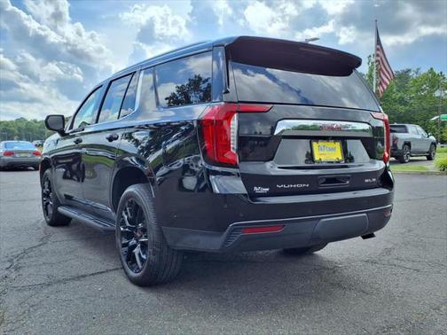 2023 GMC Yukon SLE