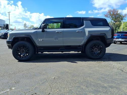 2026 GMC HUMMER EV SUV 2X