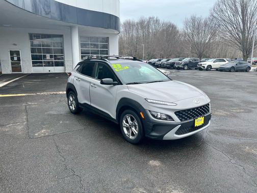 2023 Hyundai KONA SEL