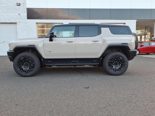 2026 GMC HUMMER EV SUV 2X