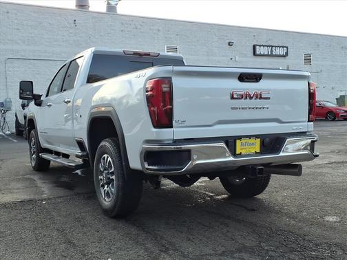 2026 GMC Sierra 3500 SLT