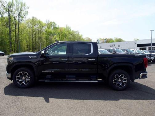 Onyx Black 2026 GMC Sierra 1500 SLT