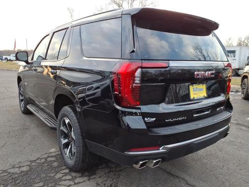 2026 GMC Yukon 4WD AT4
