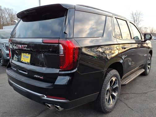 2026 GMC Yukon 4WD AT4