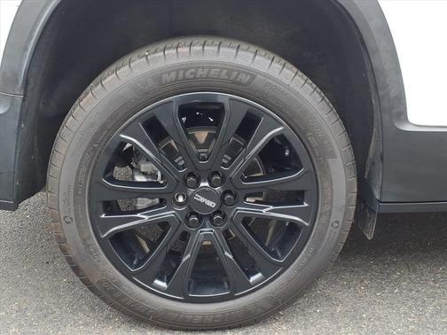 2023 GMC Acadia FWD SLE