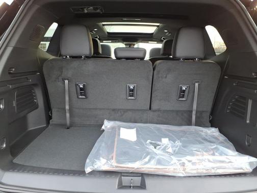 2026 GMC Acadia AT4 AWD