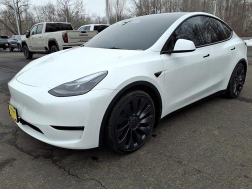2024 Tesla Model Y Performance Dual Motor All-Wheel Drive
