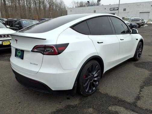 2024 Tesla Model Y Performance Dual Motor All-Wheel Drive