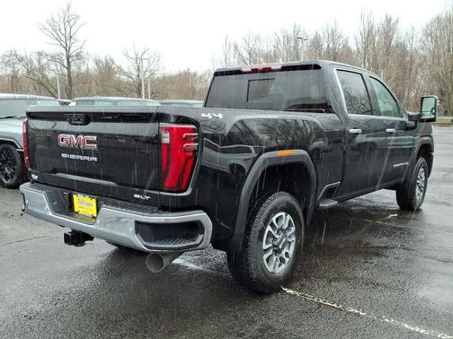 2026 GMC Sierra 2500 SLT