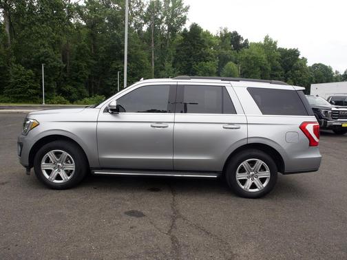 Iconic Silver Metallic 2020 Ford Expedition XLT