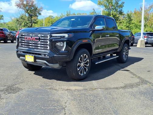 2025 GMC Canyon Denali