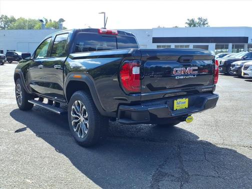 2025 GMC Canyon Denali
