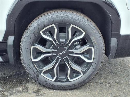 2025 GMC Sierra EV Extended Range Denali
