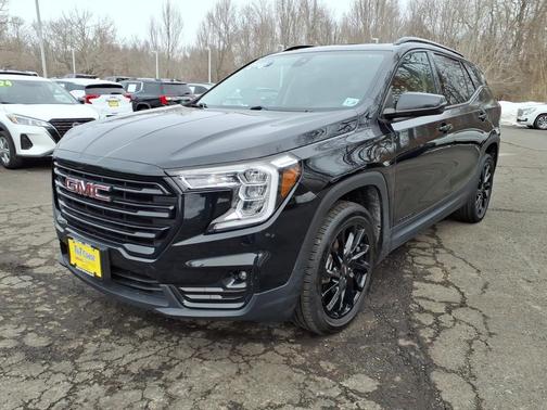 2023 GMC Terrain SLT