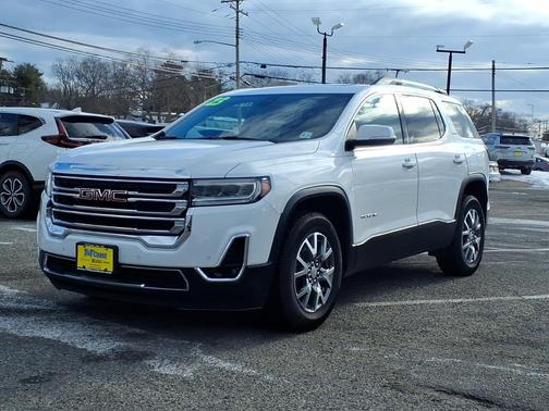 2023 GMC Acadia AWD SLT