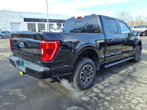 Agate Black Metallic 2022 Ford F-150 XLT
