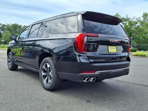 2025 GMC Yukon XL 4WD AT4 Ultimate