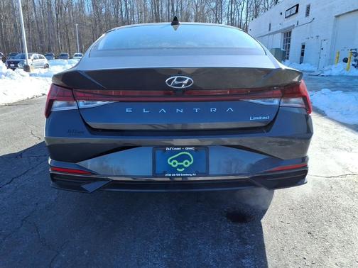 2023 Hyundai ELANTRA Limited