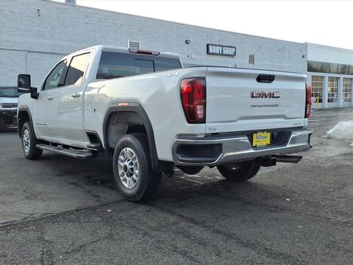 2026 GMC Sierra 2500 SLE