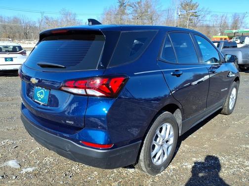 2023 Chevrolet Equinox LS
