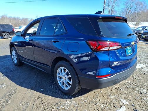 2023 Chevrolet Equinox LS