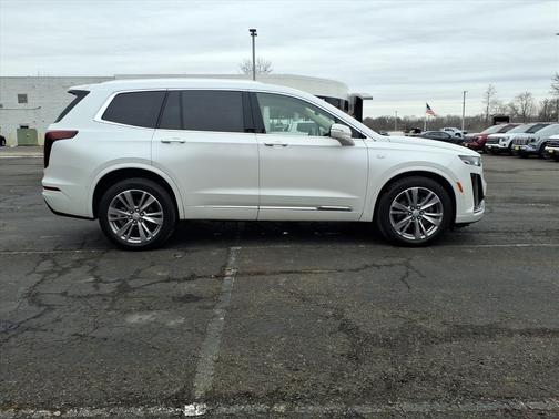 2023 Cadillac XT6 Premium Luxury AWD