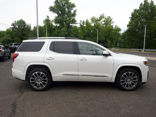 White Frost Tricoat 2023 GMC Acadia Denali