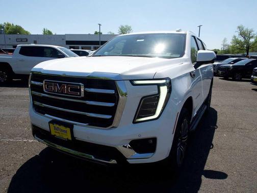 Summit White 2026 GMC Yukon 4WD Elevation