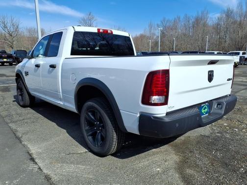 2022 RAM 1500 Classic Warlock Quad Cab 4x4 6'4' Box